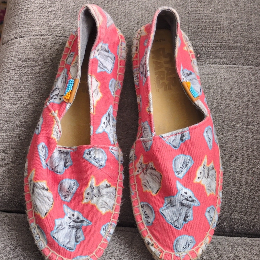 Ubuntu Star Wars espadrilles, never worn, ladies 10.5